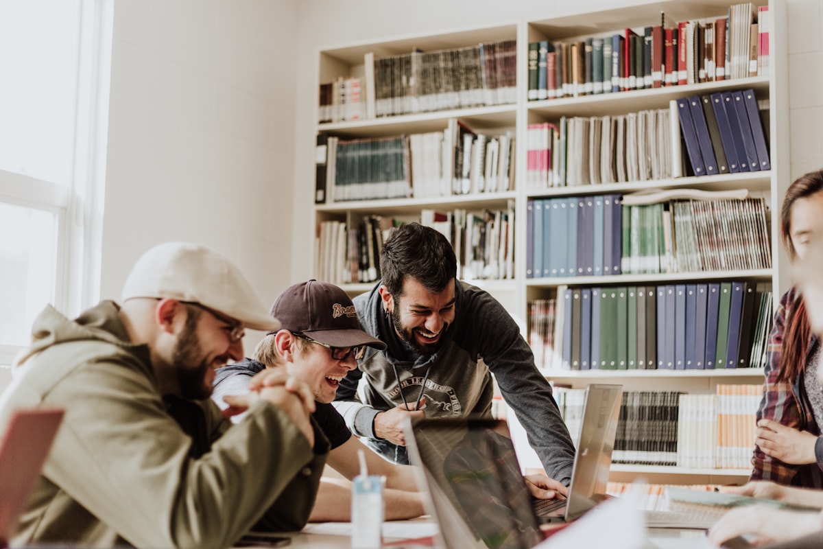 High school learners working together on an AI project